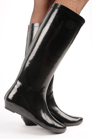 pointed rain boots