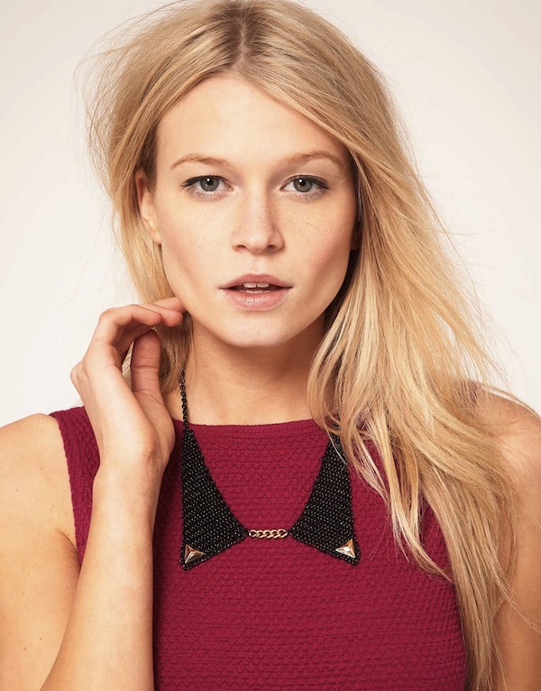 Must Have: ASOS Mesh Gold Tipped Collar Necklace | Sidewalk Hustle