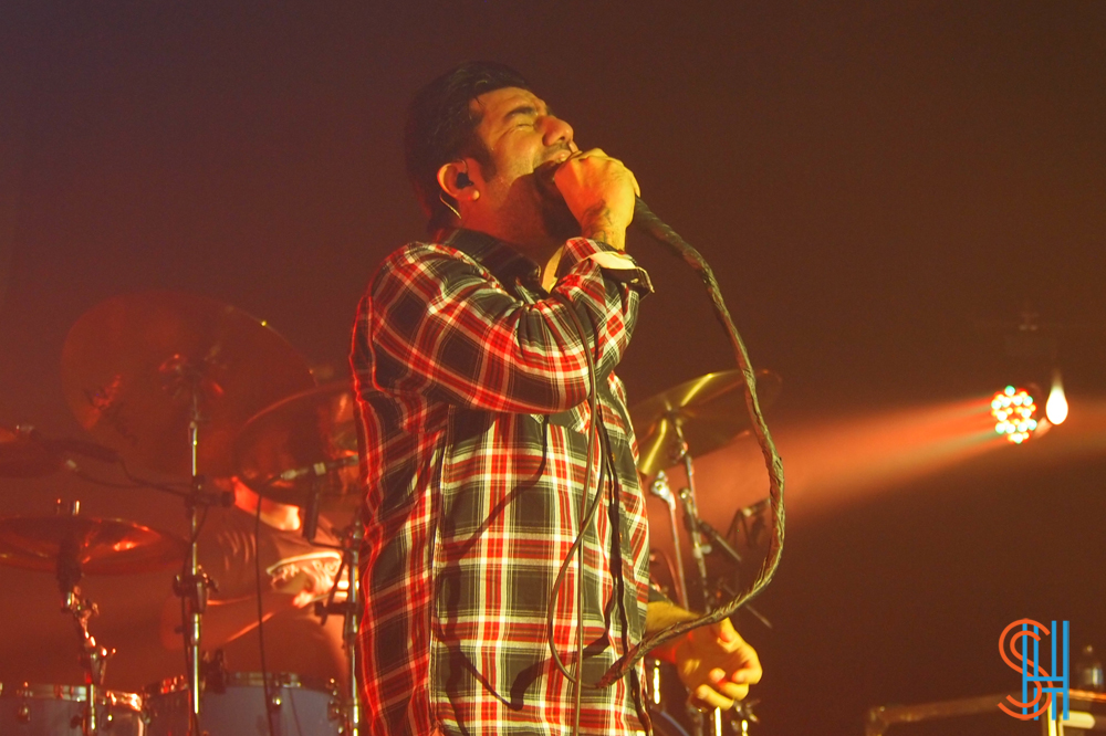 Deftones Toronto - Singing