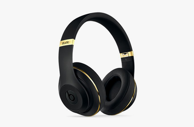 Alexander-Wang-x-Beats-by-Dr-Dre-01