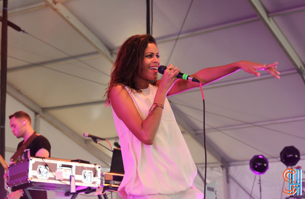 AlunaGeorge Governors Ball 2014