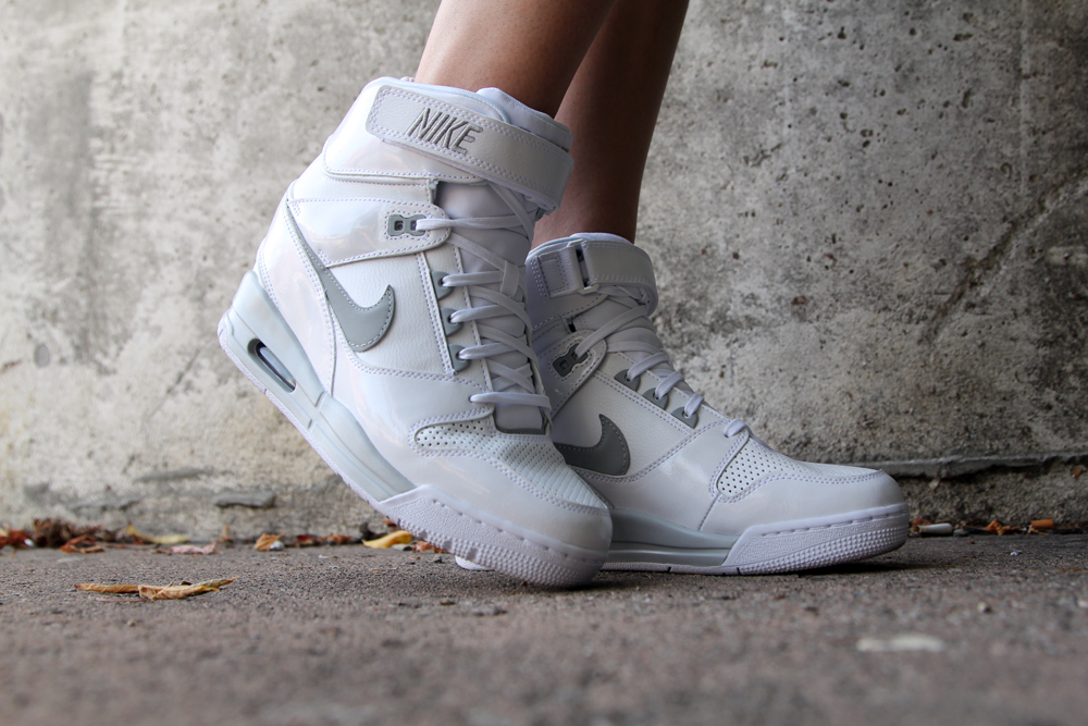 Nike Air Revolution Sky Hi Womens