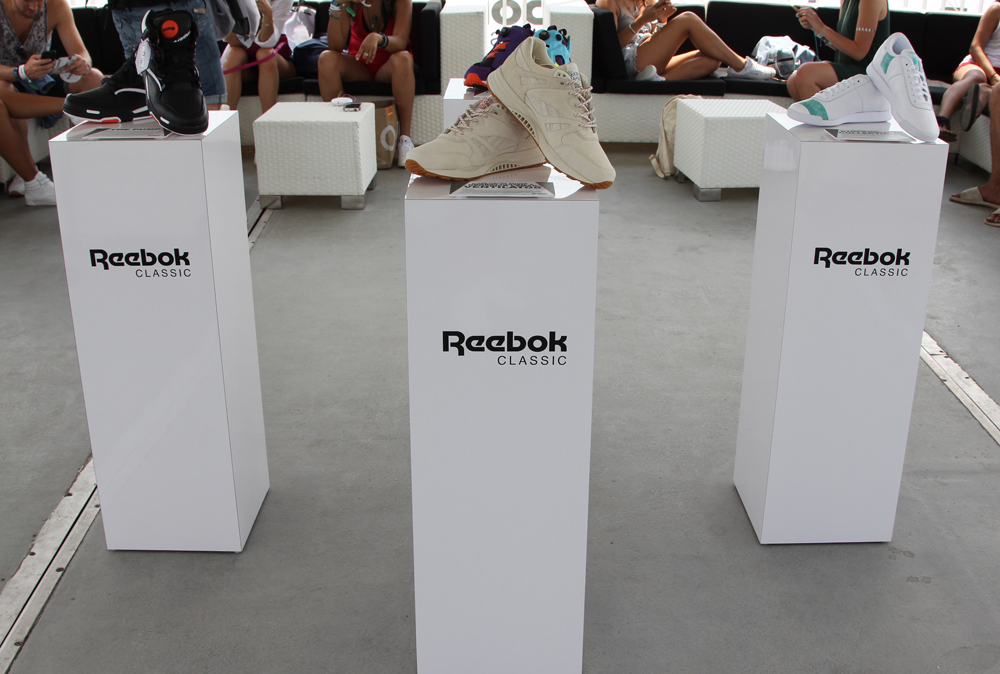 Wrap Up Reebok Classic Canada x WayHome Display