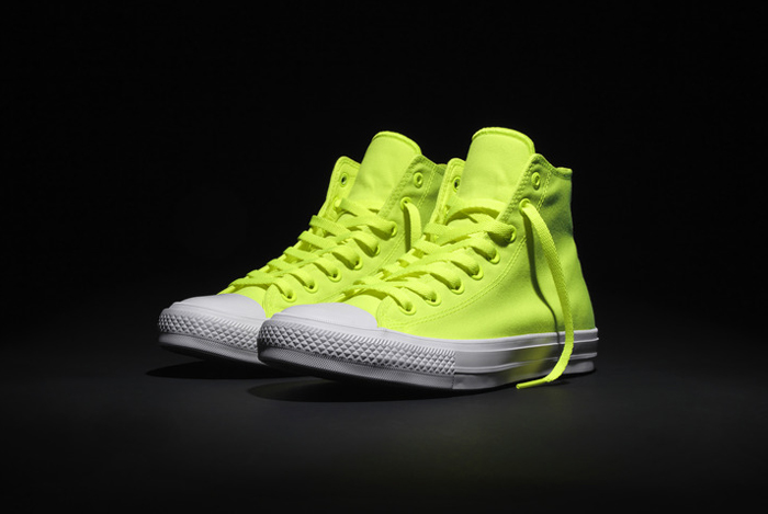 Converse presents the Chuck Taylor All Star II Volt side