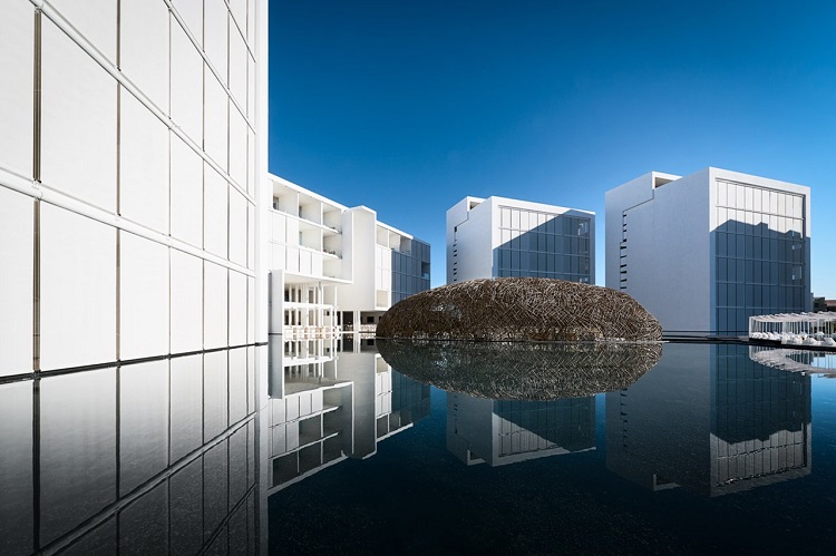 Mar Adentro Opens Minimalist Hotel-5