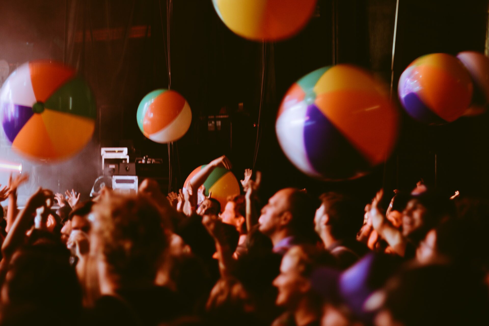 Weezer Crowd